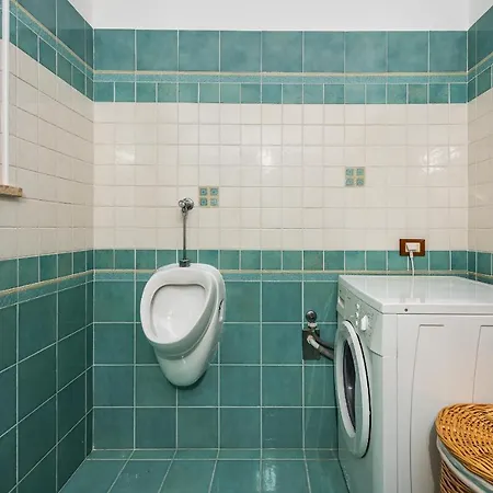 1575 Villa *