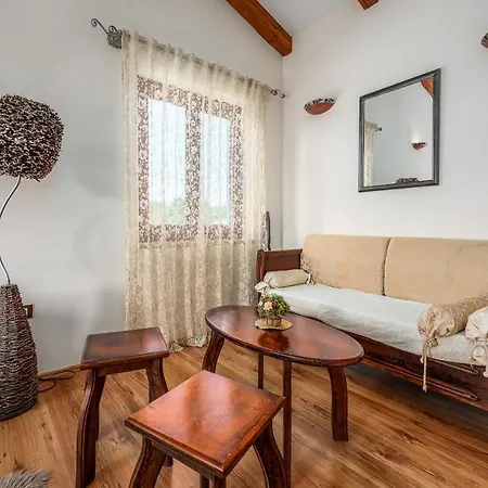 1575 Villa *